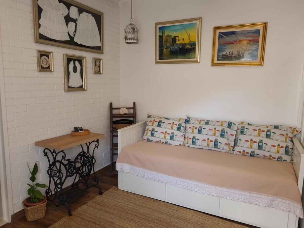 Delmar Apartment คอมีชา ภายนอก รูปภาพ